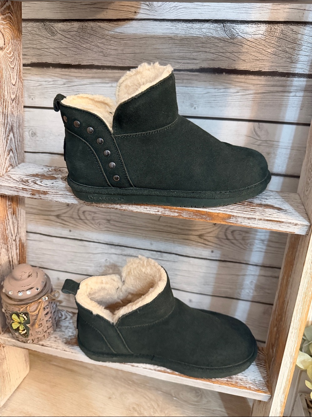 BearPaw Chic Green Suede Ankle Boots with Fur Lining